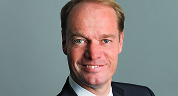 Oliver Kirst, Geschäftsleiter bei Servier Deutschland